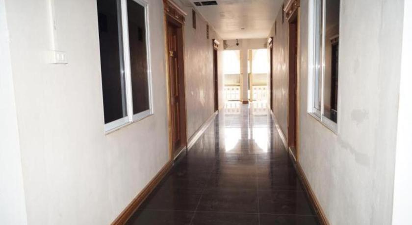 Lankham Hotel Pakse Exterior photo